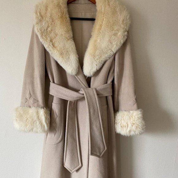 Vintage Jackets & Blazers - Vintage Fur Collar Wool Coat 1960s
